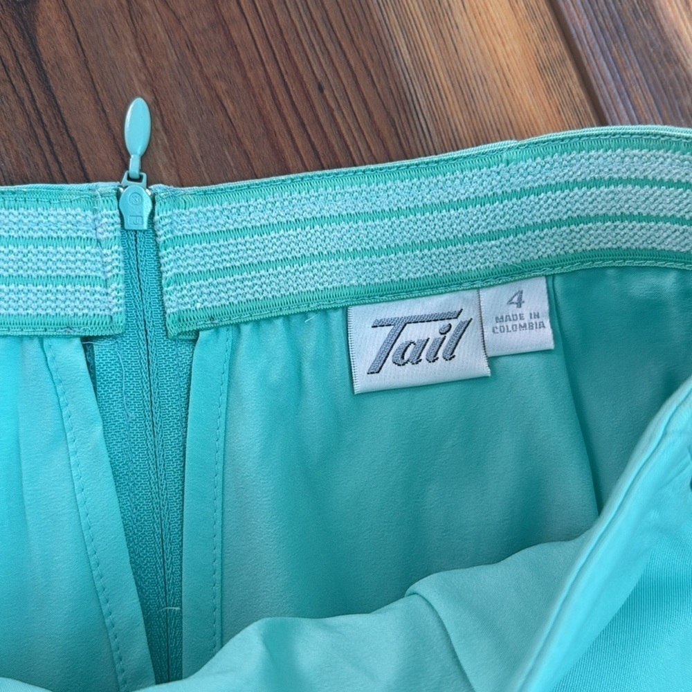 Tail sea breeze skort size 4 - Picture 3 of 6